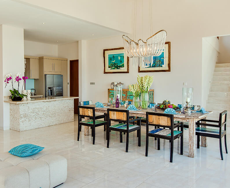 Villa Tirta Nila - Dining and kitchen